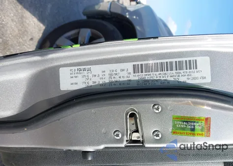 2019 Ram 1500 Classic Tradesman 4X2 5'7 Box z USA, uszkodzony, nr VIN 1C6RR6KT1KS746771